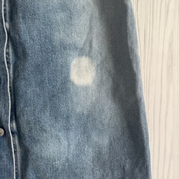 Y2K 2002 Levi's Denim Button Up Skirt Women's Size 8 Distressed/Bleached - Picture 3 of 10